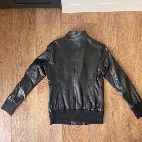 Soia & kyo black leather jacket. Size medium. - Picture 4 of 8